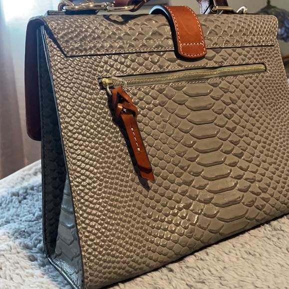 Dooney & Bourke purse and matching wallet - Picture 4 of 13